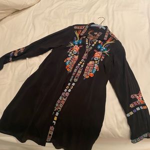 Johnny Was, silk embroidered tunic, size 8